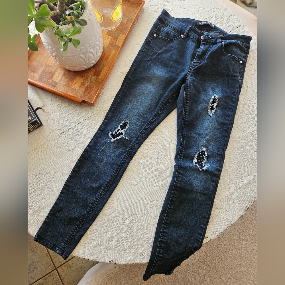 Design Lab Lord & Taylor Midnight Blue Ripped Skinny Jeans